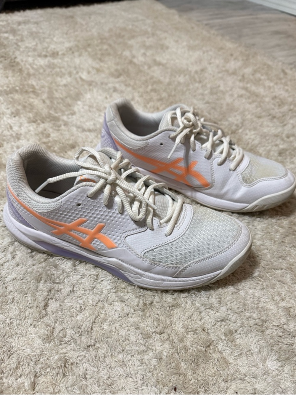 ASICS Women's 9 B GEL-Dedicate 8 Pickleball Shoe in White/Bright Sunstone